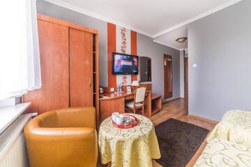Фото номера Двухместный номер с 1 кроватью Отель Hotel Doris г. Оборники 2